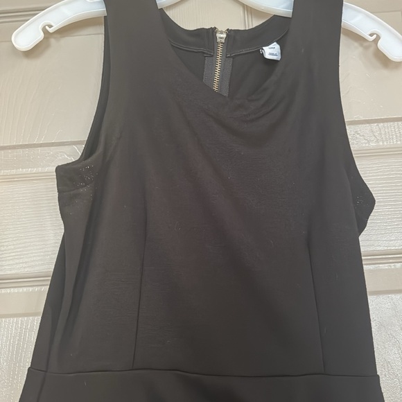 Old Navy Black Dress - Picture 3 of 4